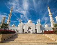 «Кто построит мечеть, Аллах построит тому дом в Раю» (хадис)