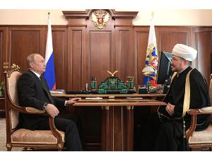 Президент Путин и муфтий Гайнутдин обсудили развитие мусульманского сообщества страны