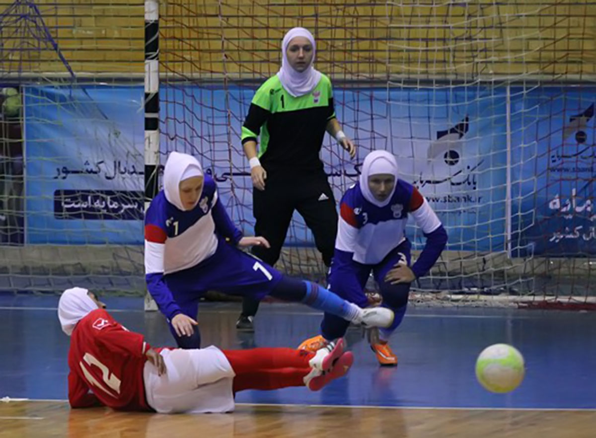 Почему женская сборная России по мини-футболу играет в хиджабах